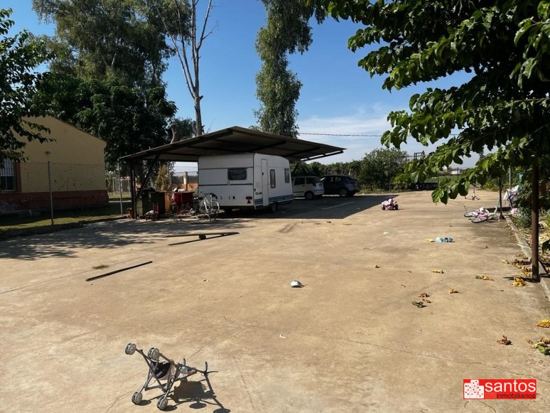 CHALET EN VENTA EN DON BENITO (LAS ARENAS)