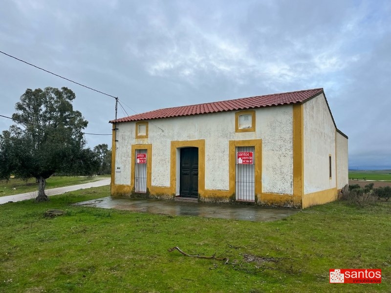 CHALET EN VENTA EN CAMPANARIO