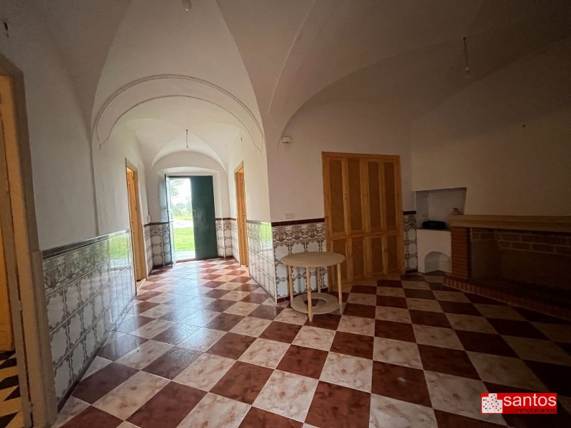 CHALET EN VENTA EN CAMPANARIO