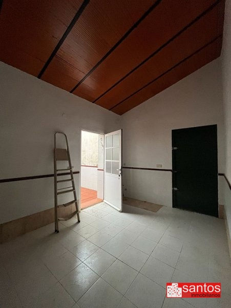 CHALET EN VENTA EN CAMPANARIO