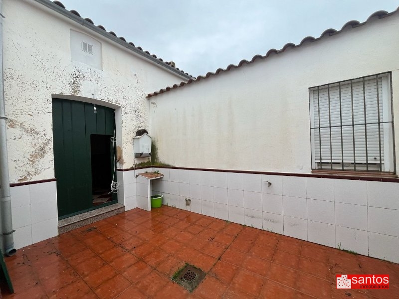 CHALET EN VENTA EN CAMPANARIO