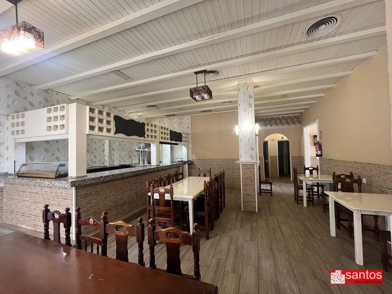 LOCAL EN ALQUILER EN DON BENITO (LOS BARROS)