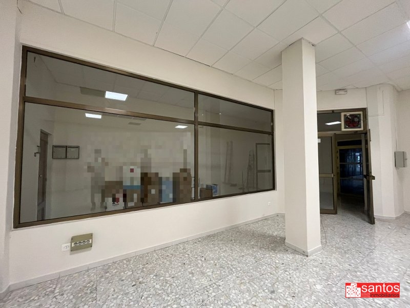 LOCAL EN VENTA EN DON BENITO (CENTRO)