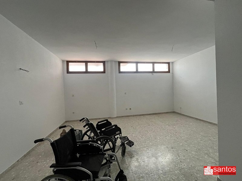 LOCAL EN ALQUILER EN DON BENITO (CENTRO)