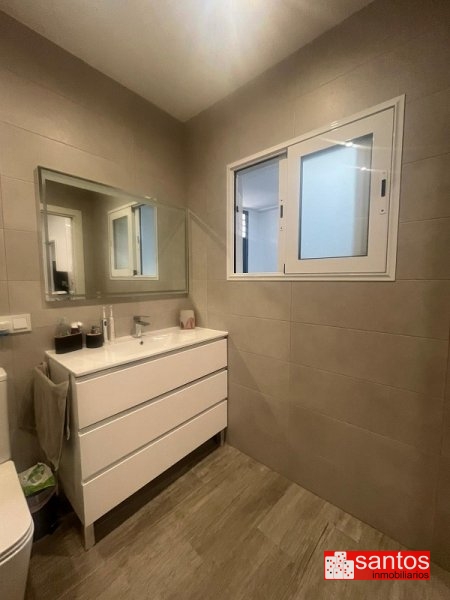 CASA EN VENTA EN DON BENITO (SAN SEBASTIÁN)