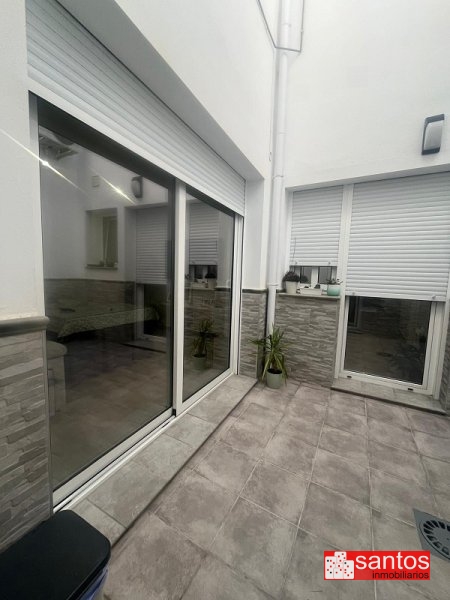CASA EN VENTA EN DON BENITO (SAN SEBASTIÁN)