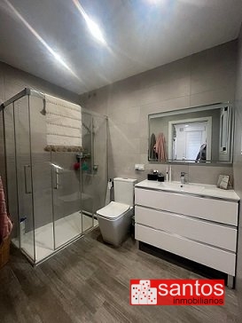 CASA EN VENTA EN DON BENITO (SAN SEBASTIÁN)