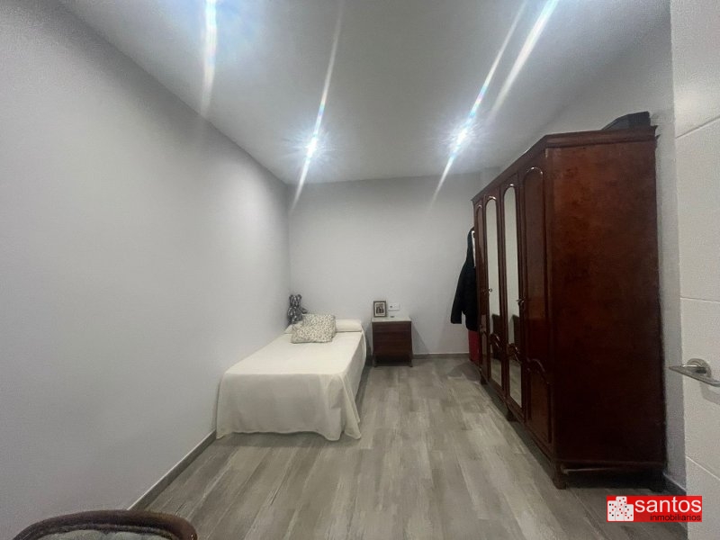 CASA EN VENTA EN DON BENITO (SAN SEBASTIÁN)