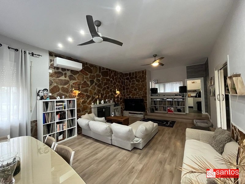 CHALET EN VENTA EN DON BENITO (LAS ARENAS)