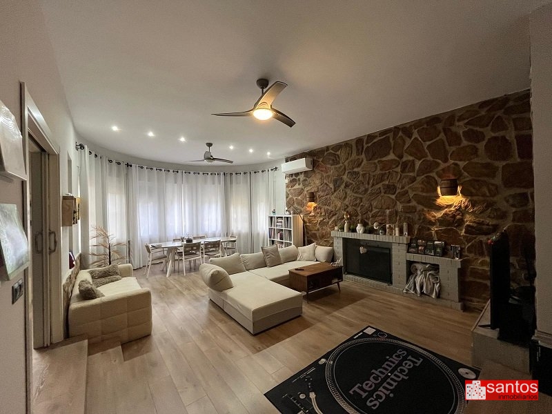 CHALET EN VENTA EN DON BENITO (LAS ARENAS)