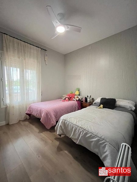 CHALET EN VENTA EN DON BENITO (LAS ARENAS)