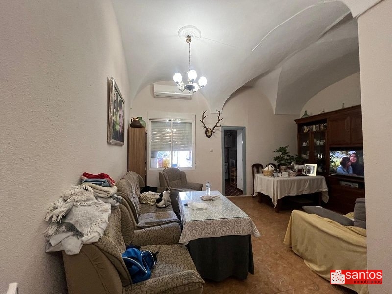 CASA EN VENTA EN DON BENITO (SAN GREGORIO)